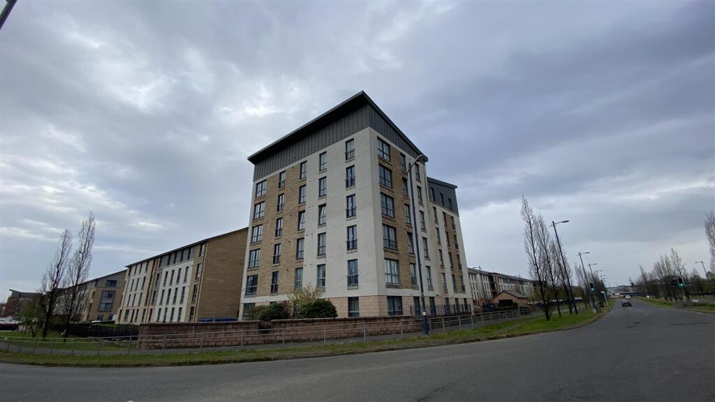 2 bed 1st Floor Flat for rent in Rutherglen. From KPM Residential - Glasgow