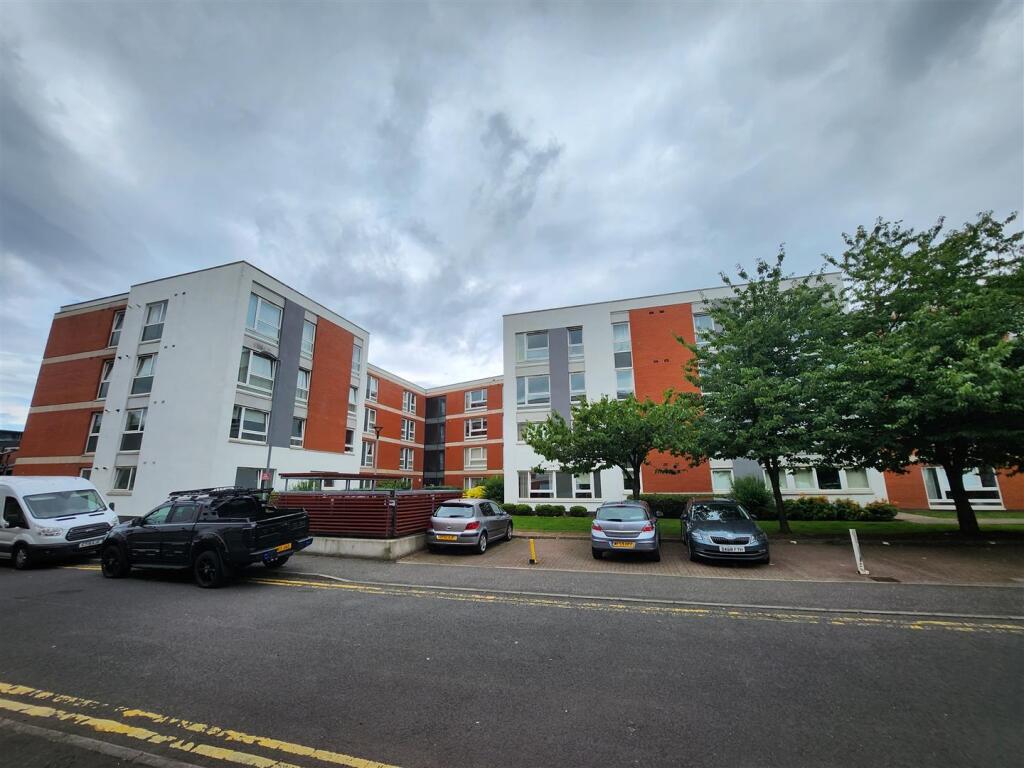 2 bed 1st Floor Flat for rent in Glasgow. From KPM Residential - Glasgow