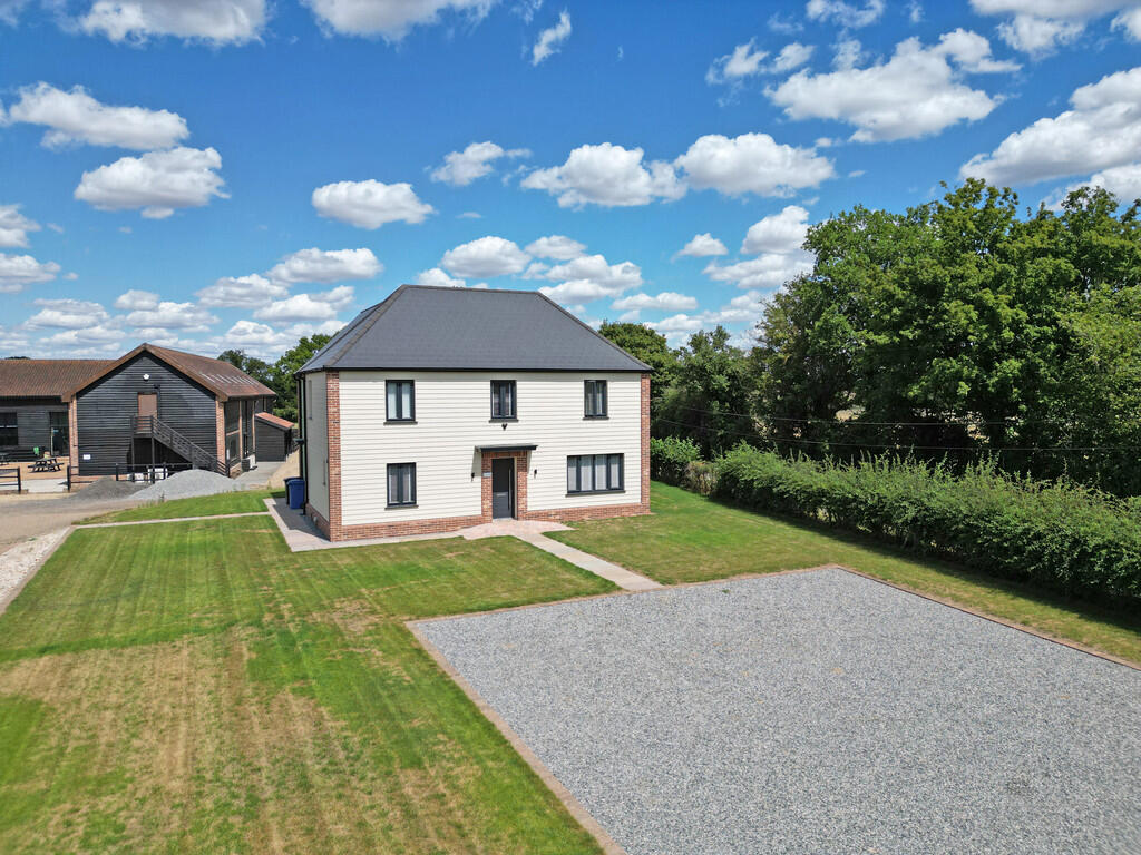 4 bed Detached for rent in Washbrook. From Grier & Partners - East Bergholt 4 bed Detached for rent in Washbrook. From Grier & Partners - East Bergholt