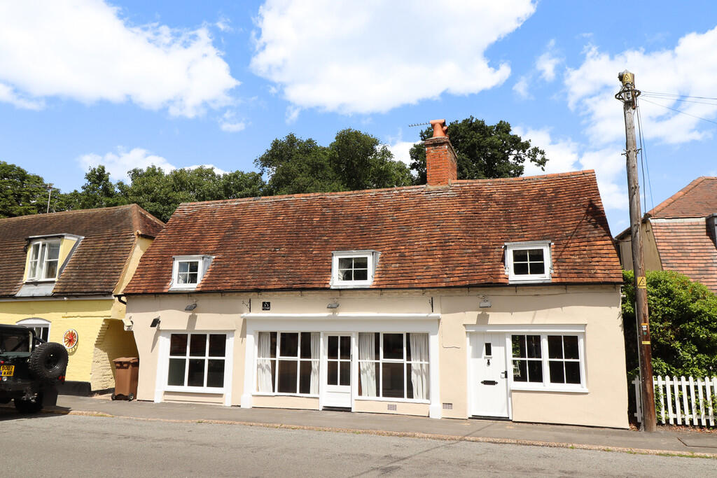 3 bed Detached for rent in East Bergholt. From Grier & Partners - East Bergholt 3 bed Detached for rent in East Bergholt. From Grier & Partners - East Bergholt