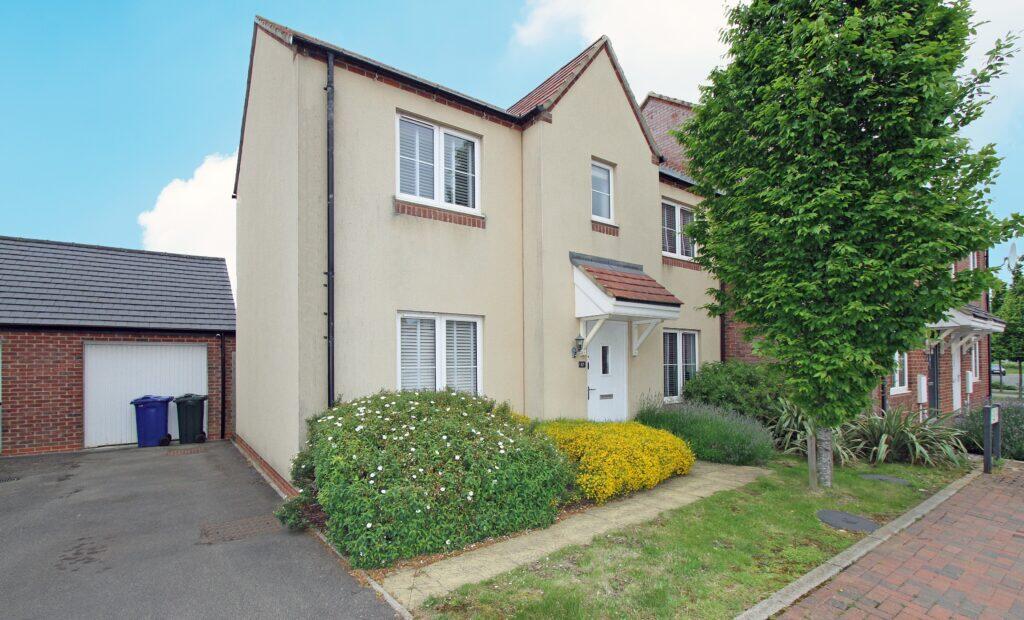 3 bed Detached for rent in Bodicote. From Stepping Stones - Banbury