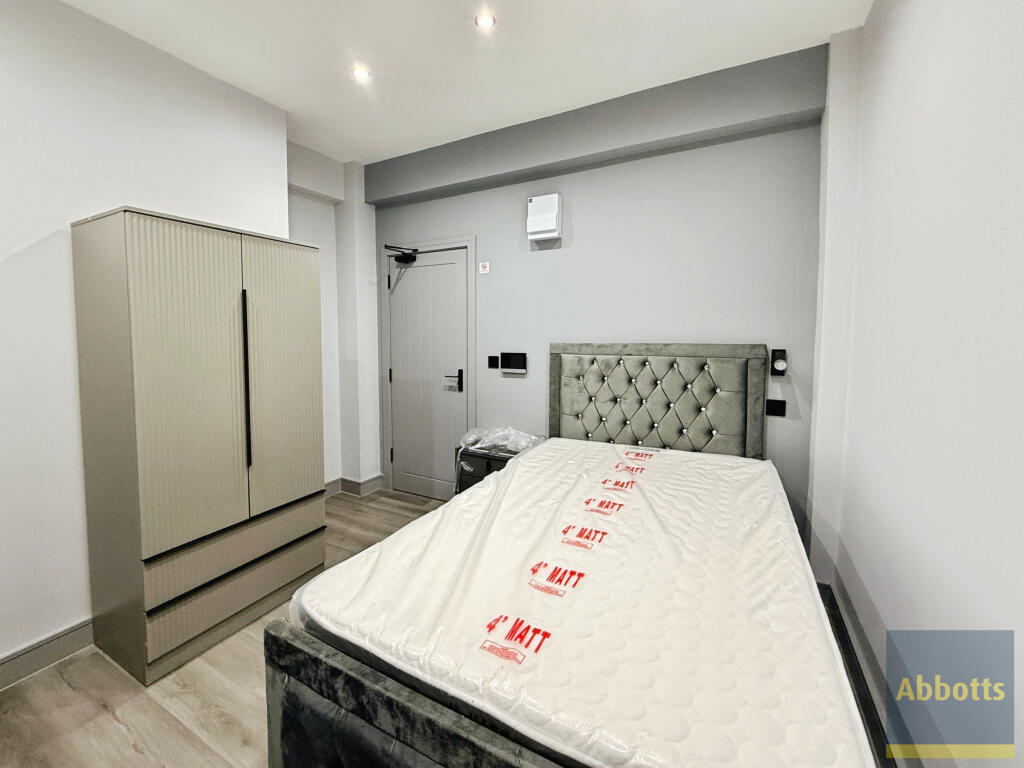 1 bed House Share for rent in Southend-on-Sea. From Abbotts - Basildon