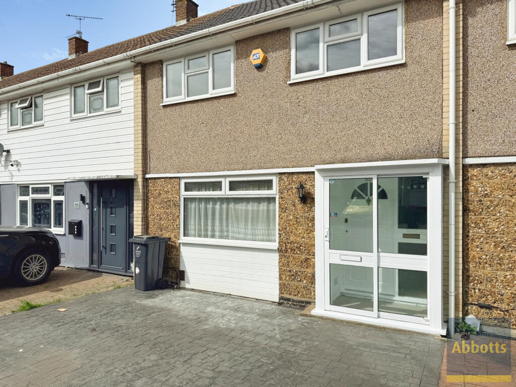 3 bed Detached for rent in Basildon. From Abbotts - Basildon