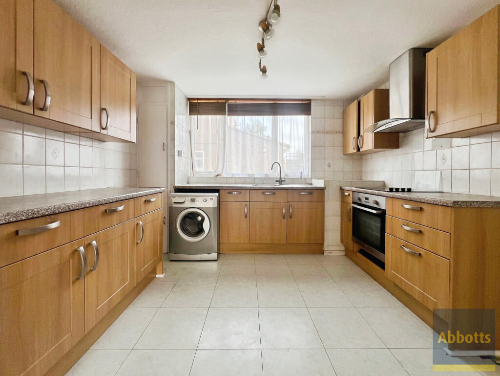 3 bed Detached for rent in Romford. From Abbotts - Basildon
