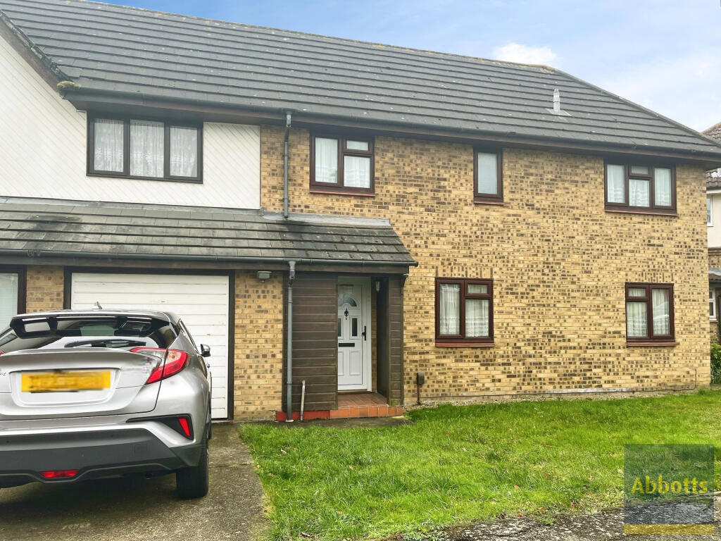 2 bed Mid Terraced House for rent in Basildon. From Abbotts - Basildon