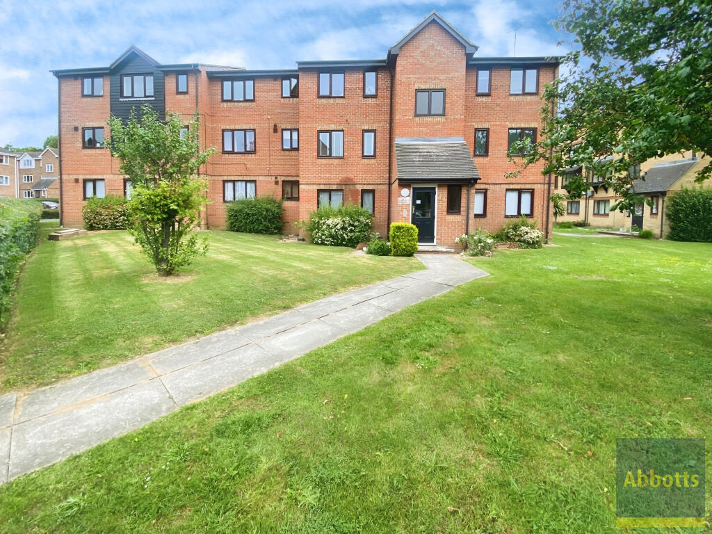 2 bed Apartment for rent in Bowers Gifford. From Abbotts - Basildon