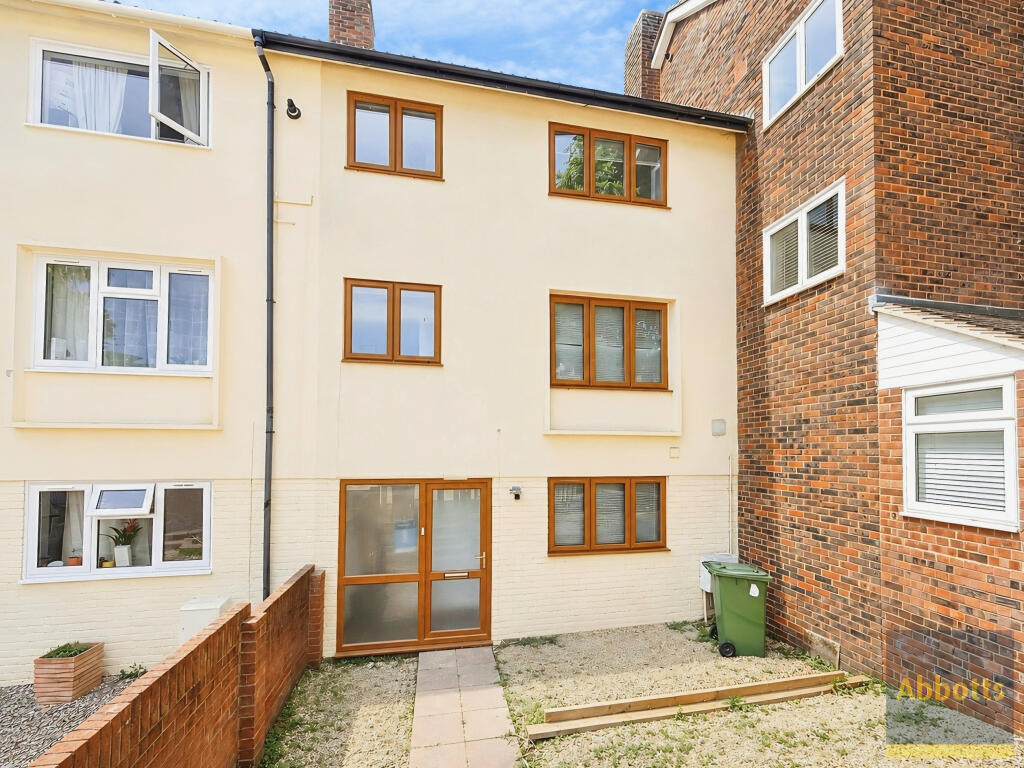1 bed House Share for rent in Basildon. From Abbotts - Basildon