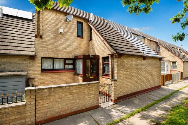 2 bed Detached for rent in Basildon. From Abbotts - Basildon