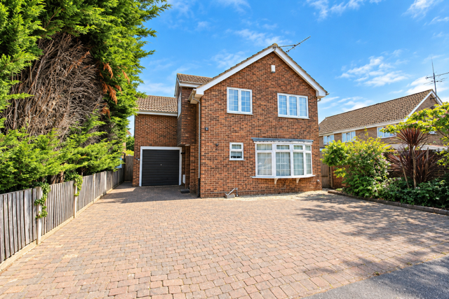 4 bed Detached for rent in Tarpots. From Abbotts - Basildon