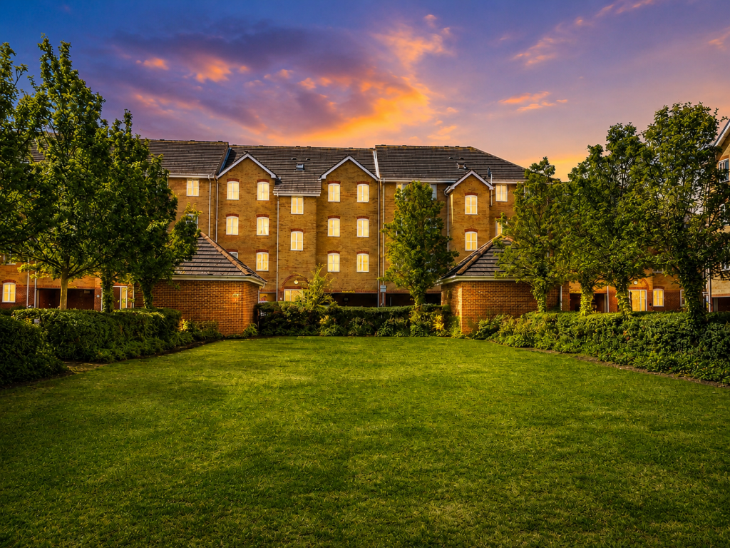 2 bed 1st Floor Flat for rent in Grays. From Abbotts - Basildon