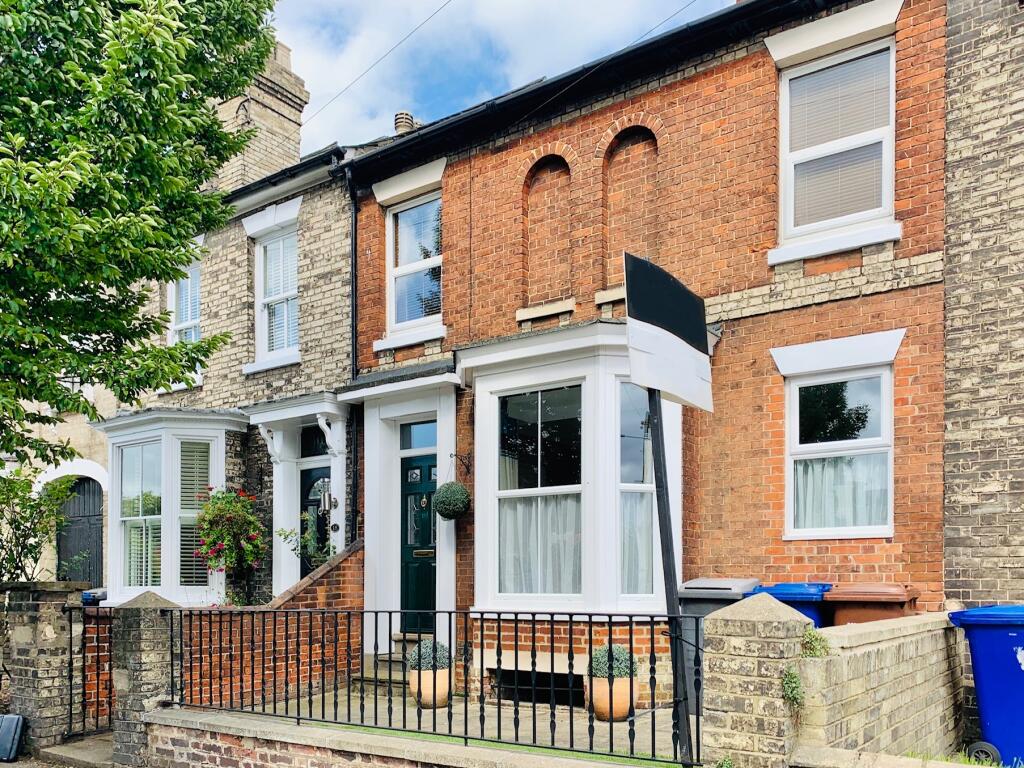 3 bed Mid Terraced House for rent in Bury St Edmunds. From Abbotts - Bury St Edmunds 3 bed Mid Terraced House for rent in Bury St Edmunds. From Abbotts - Bury St Edmunds