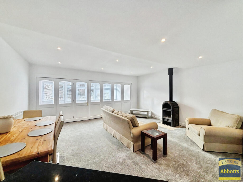 2 bed Apartment for rent in Bury St Edmunds. From Abbotts - Bury St Edmunds