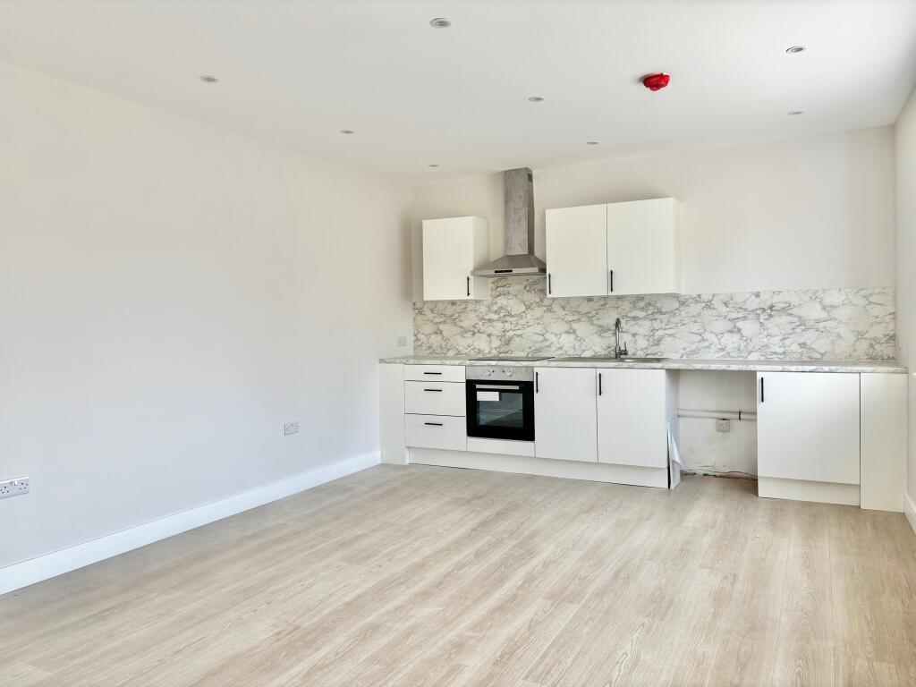 1 bed Apartment for rent in Stowmarket. From Abbotts - Bury St Edmunds