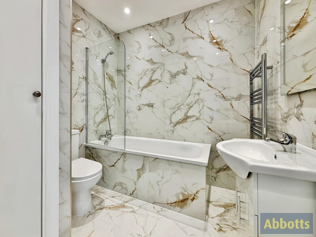 1 bed Apartment for rent in Stowmarket. From Abbotts - Bury St Edmunds