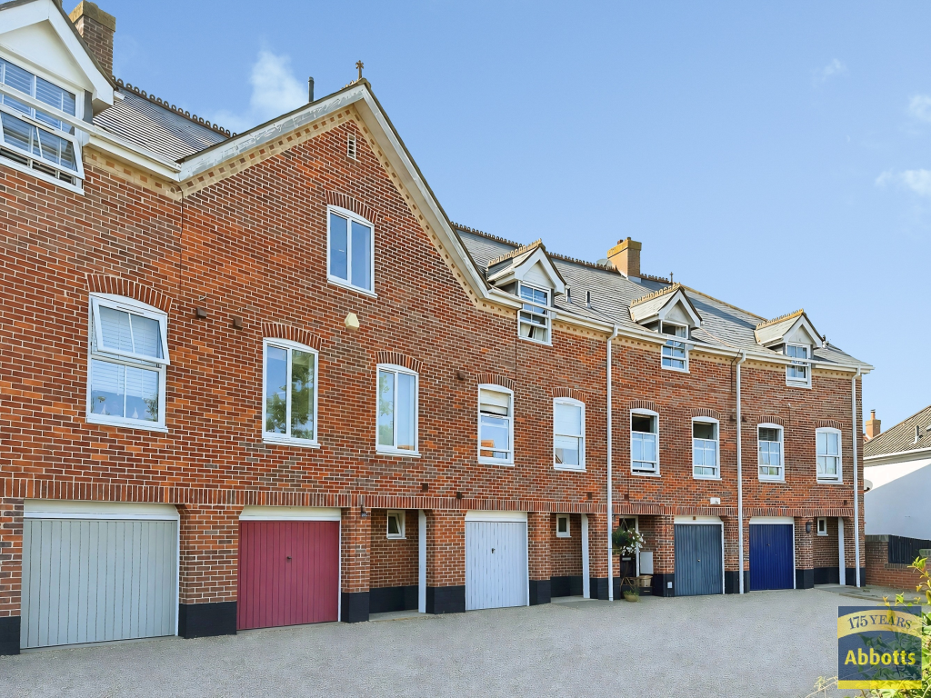4 bed Detached for rent in Bury St Edmunds. From Abbotts - Bury St Edmunds 4 bed Detached for rent in Bury St Edmunds. From Abbotts - Bury St Edmunds