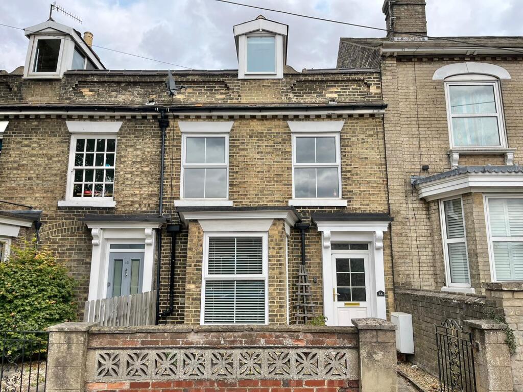 3 bed Detached for rent in Bury St Edmunds. From Abbotts - Bury St Edmunds 3 bed Detached for rent in Bury St Edmunds. From Abbotts - Bury St Edmunds