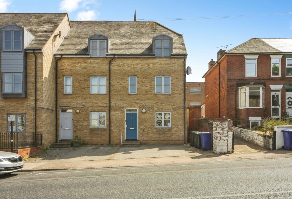 4 bed Detached for rent in Bury St Edmunds. From Abbotts - Bury St Edmunds