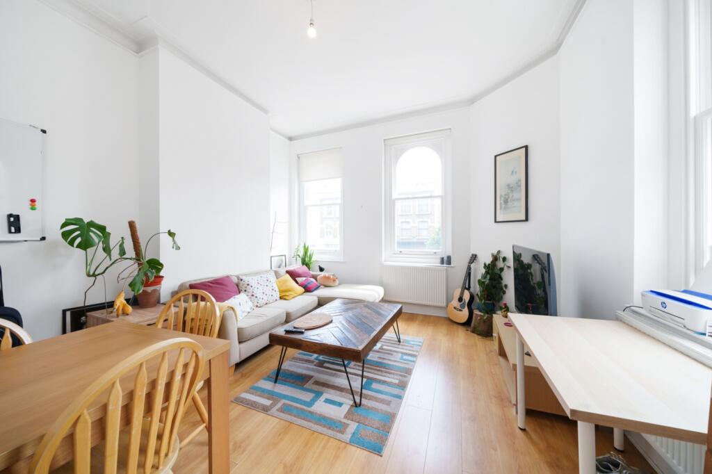 3 bed Flat for rent in Clapham. From Acorn - Kennington