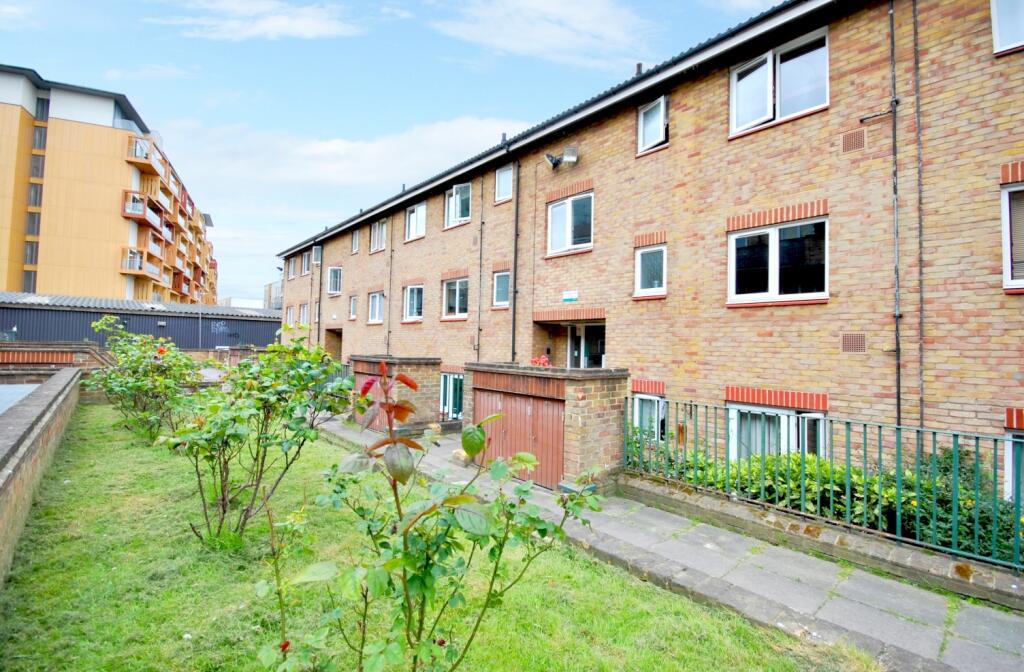 1 bed 1st Floor Flat for rent in Camberwell. From Acorn - Kennington