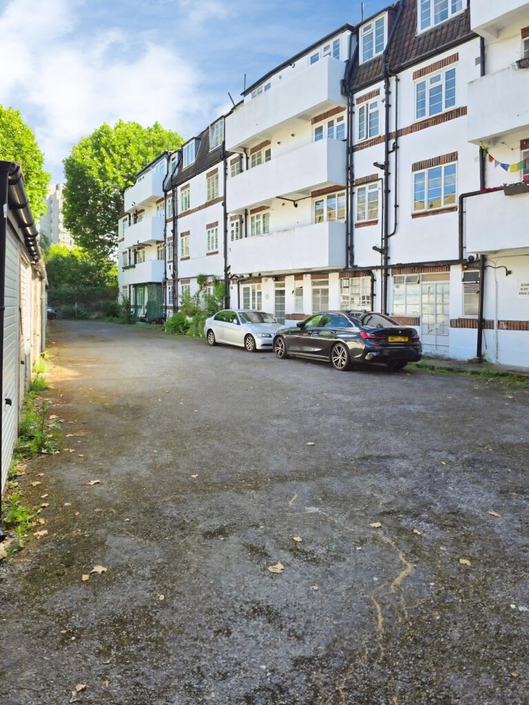 4 bed Car Parking for rent in Westminster. From Acorn - Kennington