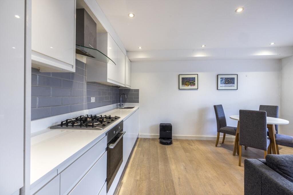1 bed 1st Floor Flat for rent in Camberwell. From Acorn - Kennington 1 bed 1st Floor Flat for rent in Camberwell. From Acorn - Kennington