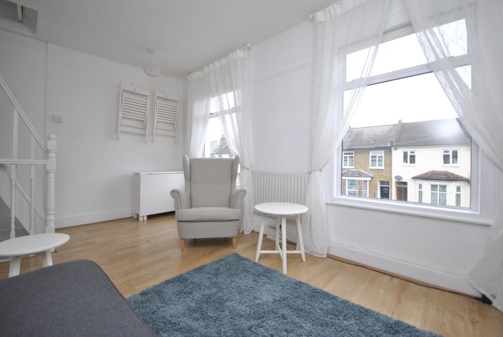 1 bed Flat for rent in Catford. From Acorn - Grove Park