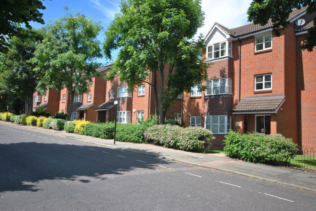 1 bed Flat for rent in Eltham. From Acorn - Grove Park