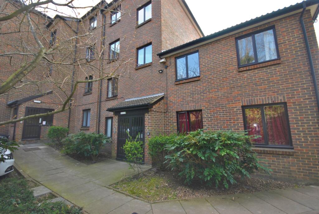2 bed 1st Floor Flat for rent in Lewisham. From Acorn - Grove Park 2 bed 1st Floor Flat for rent in Lewisham. From Acorn - Grove Park