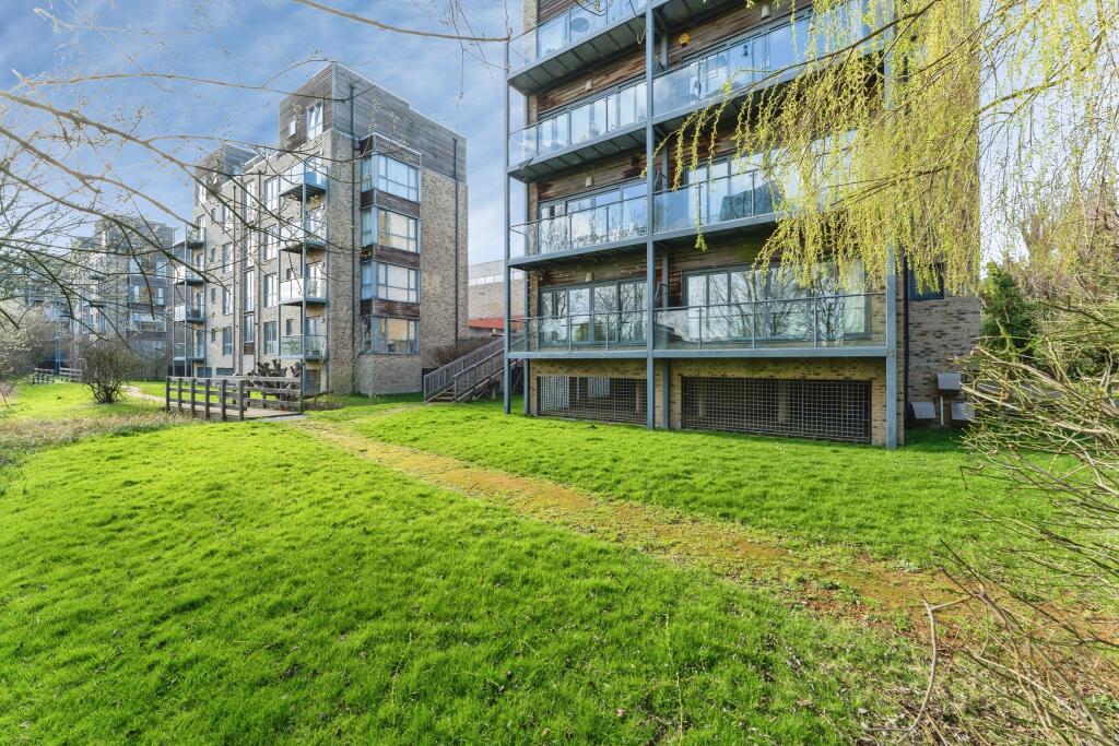 2 bed 1st Floor Flat for rent in Cambridge. From Abbotts - Cambridge