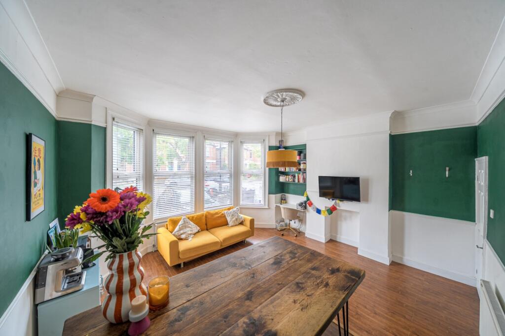 1 bed 1st Floor Flat for rent in Catford. From Acorn - Catford