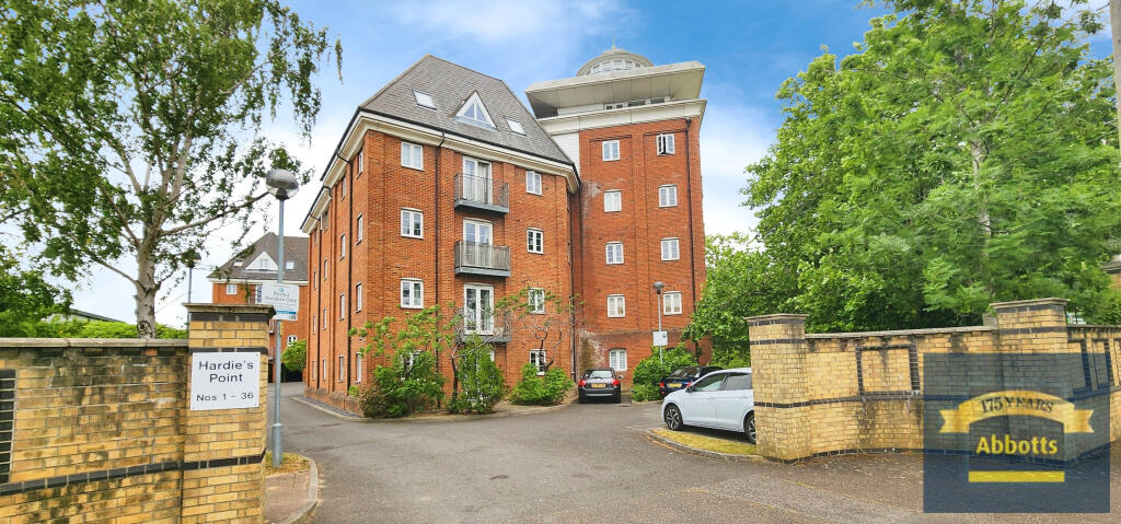 2 bed Apartment for rent in Berechurch. From Abbotts - Colchester