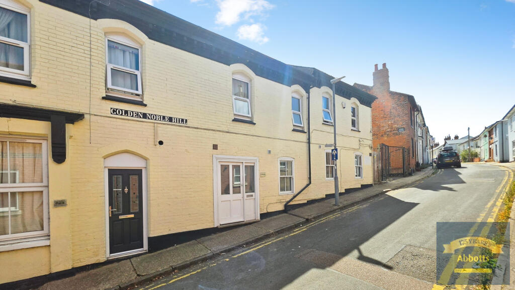 3 bed 1st Floor Flat for rent in Colchester. From Abbotts - Colchester 3 bed 1st Floor Flat for rent in Colchester. From Abbotts - Colchester