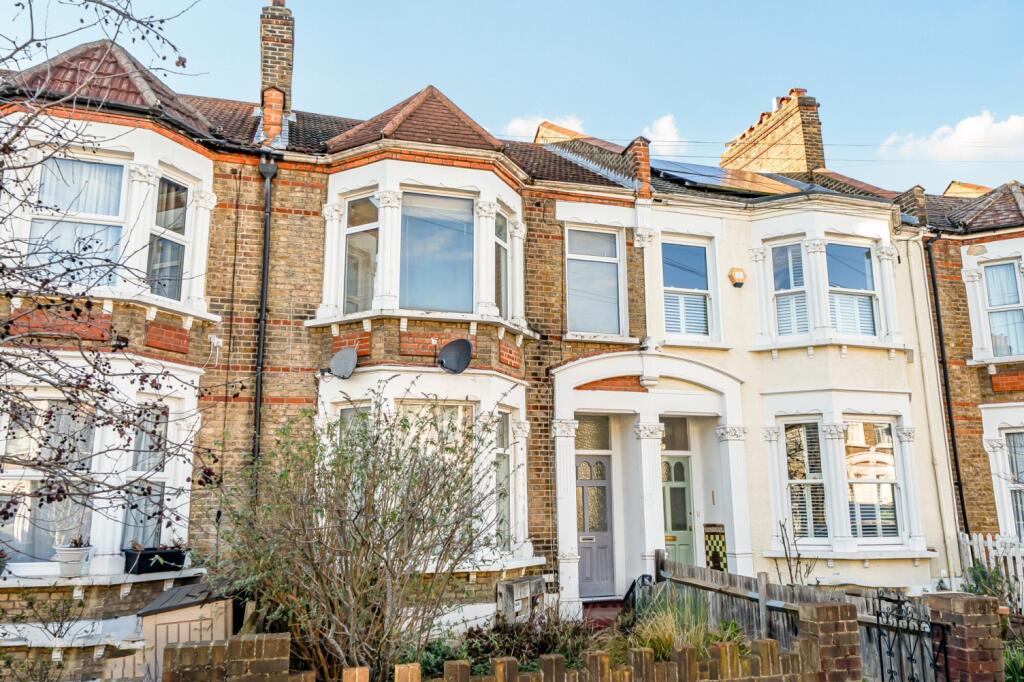 2 bed 1st Floor Flat for rent in Catford. From Acorn - Forest Hill