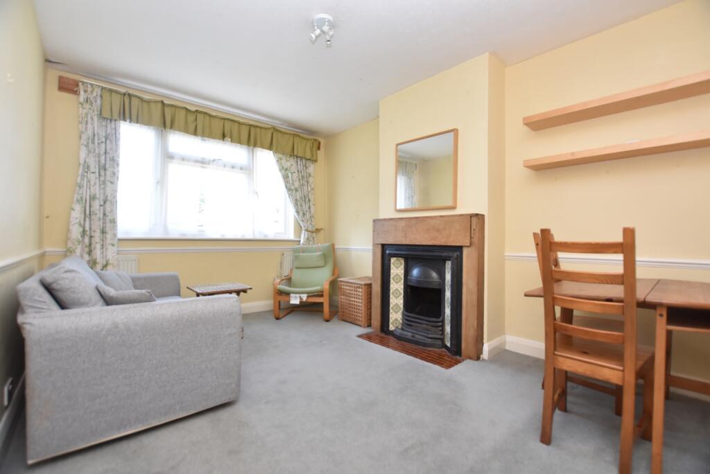 2 bed Maisonette for rent in Penge. From Acorn - Sydenham