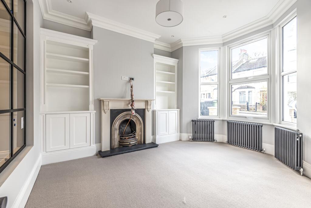 4 bed Mid Terraced House for rent in Penge. From Acorn - Sydenham 4 bed Mid Terraced House for rent in Penge. From Acorn - Sydenham