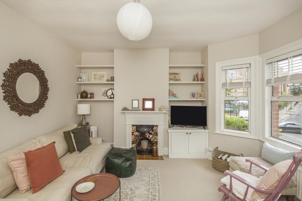 1 bed 1st Floor Flat for rent in Penge. From Acorn - Crystal Palace