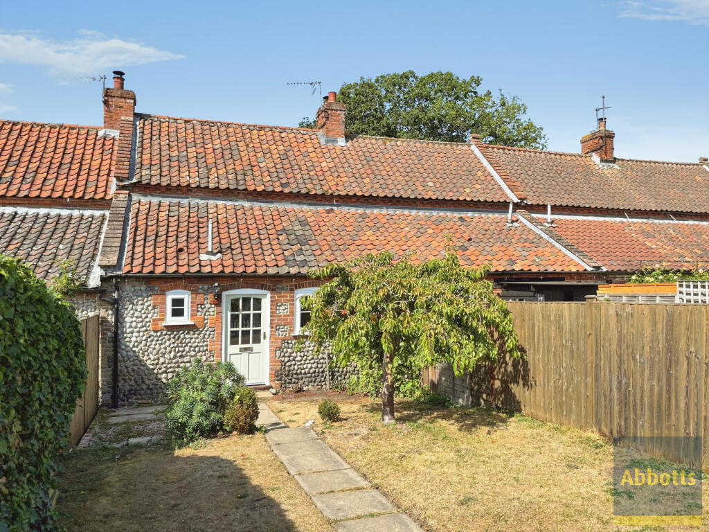 2 bed Cottage for rent in Hanworth. From Abbotts - Cromer