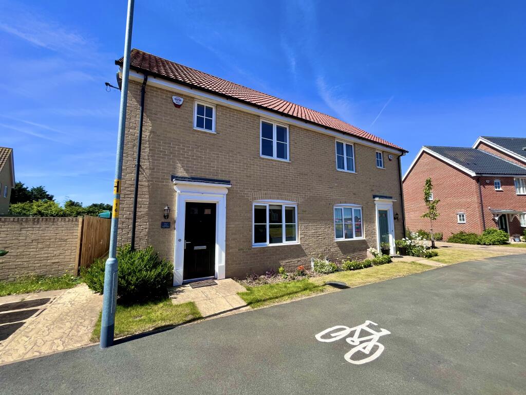 3 bed Semi Detached for rent in North Walsham. From Abbotts - Cromer 3 bed Semi Detached for rent in North Walsham. From Abbotts - Cromer