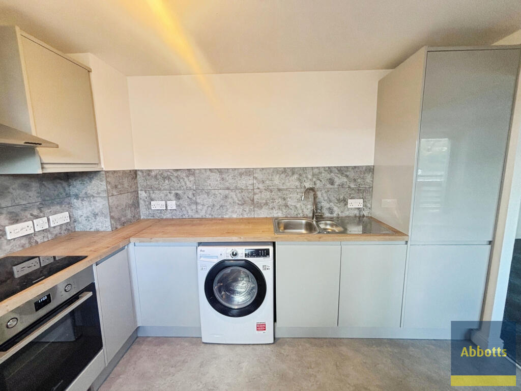 2 bed 1st Floor Flat for rent in Ipswich. From Abbotts - Ipswich