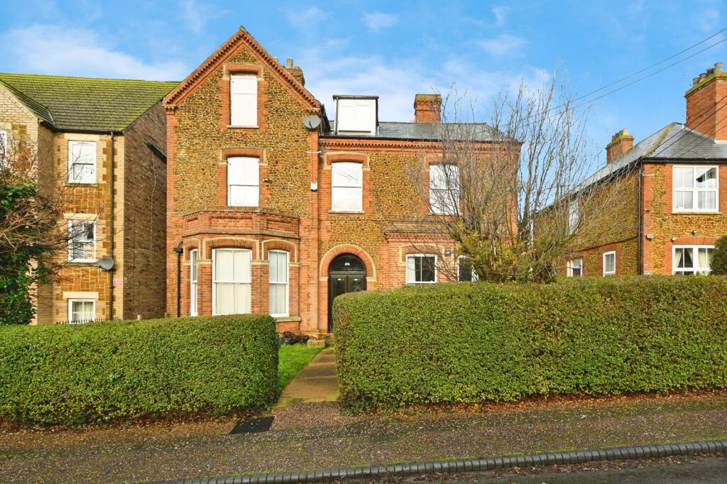 2 bed 1st Floor Flat for rent in Hunstanton. From Abbotts - Kings Lynn