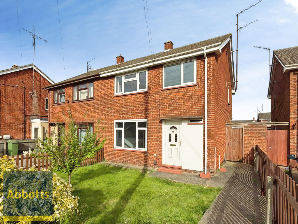 3 bed Town House for rent in Wisbech. From Abbotts - Kings Lynn