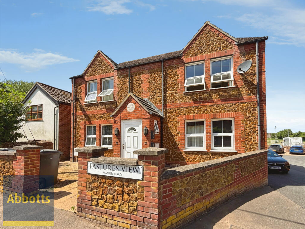 2 bed Apartment for rent in Dersingham. From Abbotts - Kings Lynn
