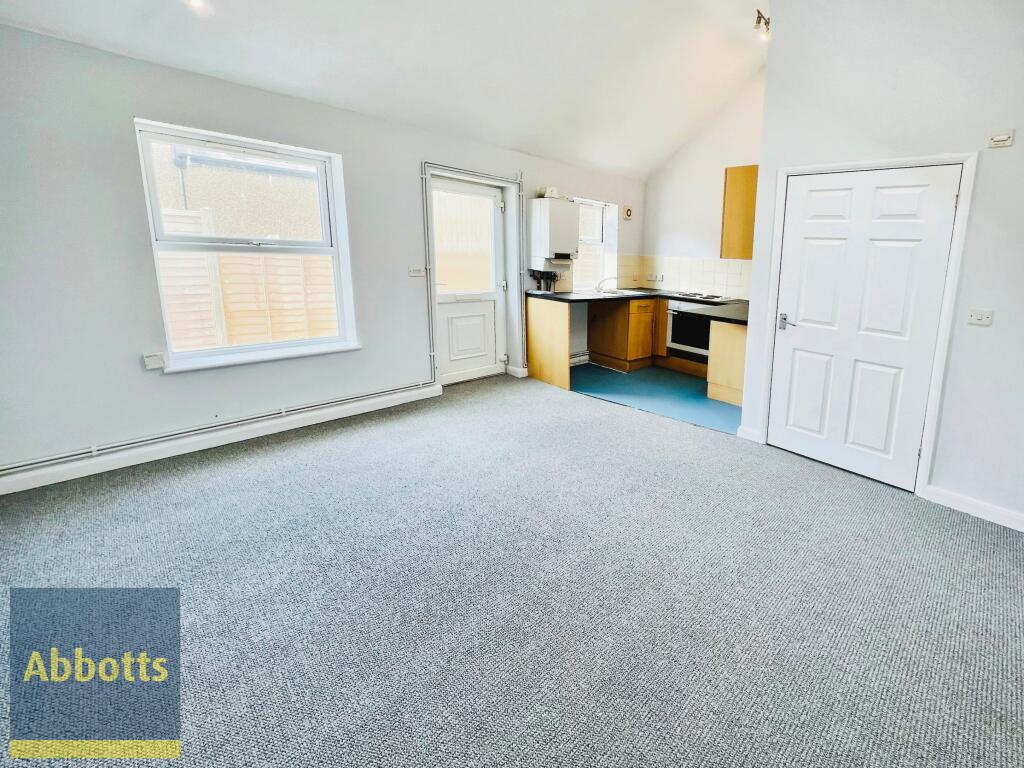 4 bed Studio for rent in Hunstanton. From Abbotts - Kings Lynn 4 bed Studio for rent in Hunstanton. From Abbotts - Kings Lynn