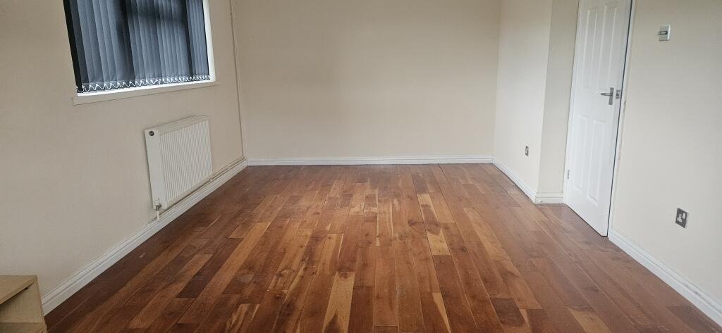 3 bed Apartment for rent in Newmarket. From Abbotts - Mildenhall