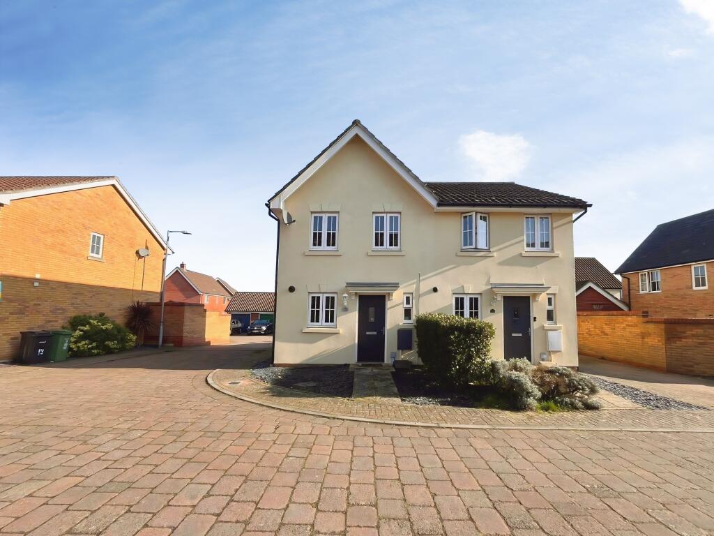 2 bed Detached for rent in Queen's Hills. From Abbotts - Norwich