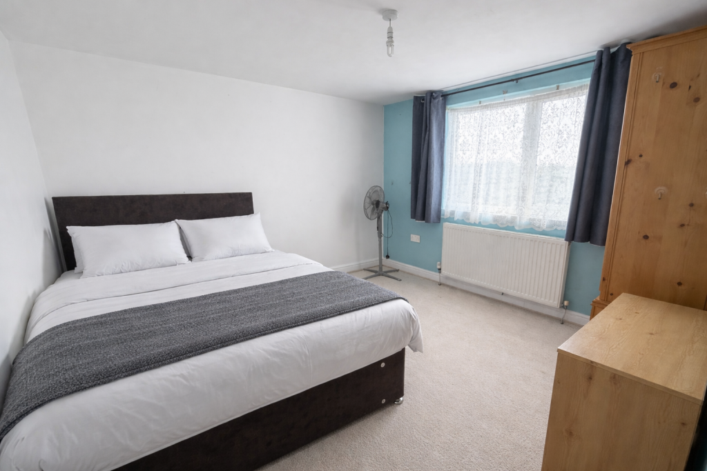 1 bed 1st Floor Flat for rent in Canvey Island. From Abbotts - Rayleigh