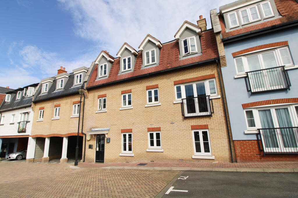 1 bed 1st Floor Flat for rent in Rochford. From Abbotts - Rayleigh