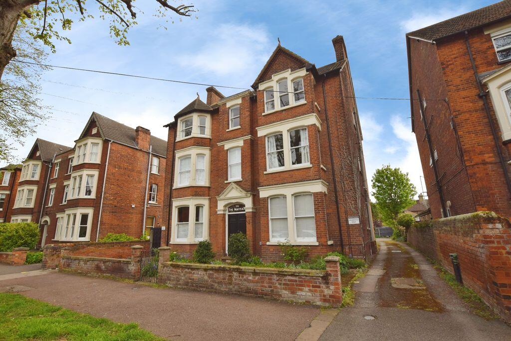 2 bed 1st Floor Flat for rent in Bedford. From Absolute Estate & Letting Agents - Bedford