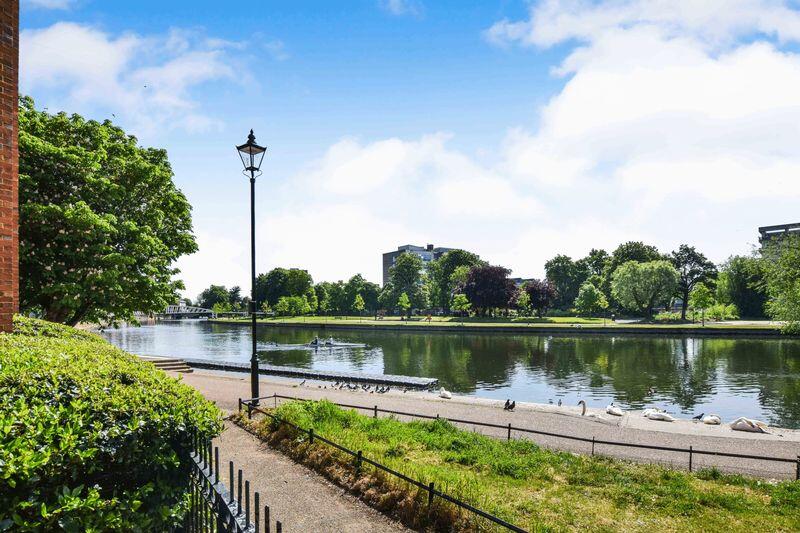 2 bed Apartment for rent in Bedford. From Absolute Estate & Letting Agents - Bedford