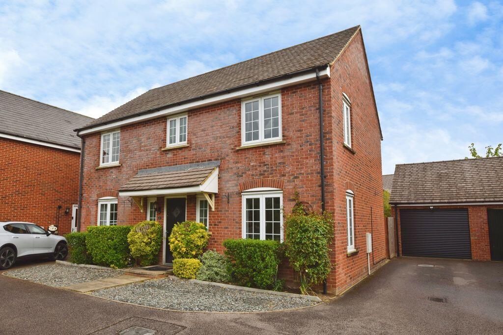 4 bed Detached for rent in Kempston. From Absolute Estate & Letting Agents - Bedford